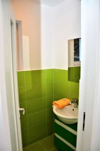 Гостевой дом Vila Alba Брашов Двухместный номер с 1 кроватью и балконом-7